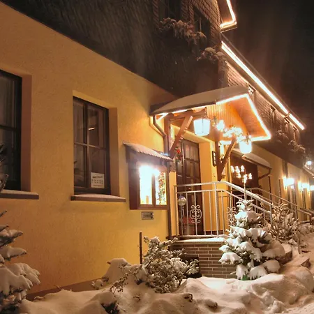 מלון Flair-waldhotel Mellestollen 3*