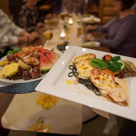 Flair-waldhotel Mellestollen ホテル Saalfeld Saale