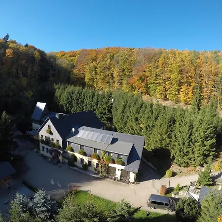 Flair-waldhotel Mellestollen Отель Saalfeld Saale