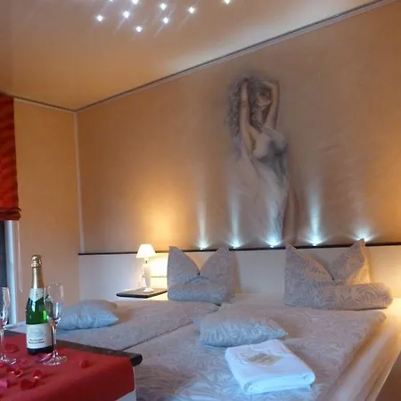 Flair-waldhotel Mellestollen ホテル Saalfeld Saale
