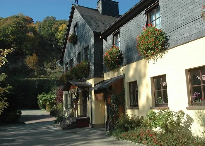 Flair-waldhotel Mellestollen מלון