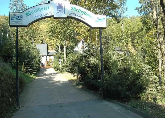 מלון Flair-waldhotel Mellestollen Saalfeld Saale